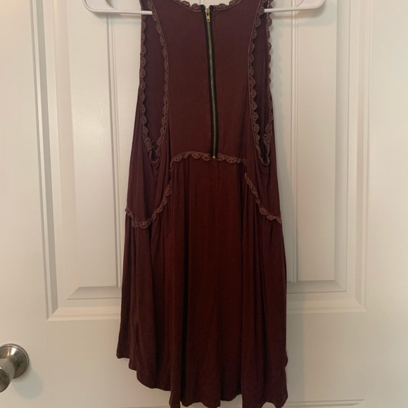 Maroon Flowy Tank - Picture 2 of 2